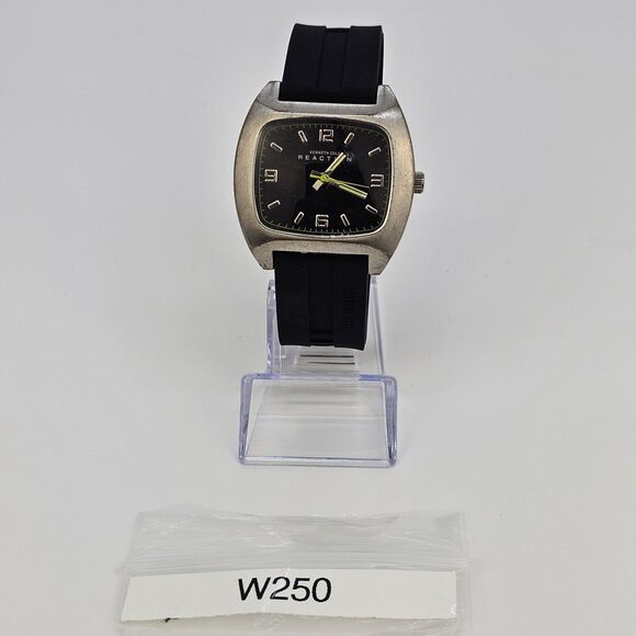 Kenneth Cole Reaction Men's Watch 42mm Black Dial New Plastic Bands New Battery - Picture 13 of 13
